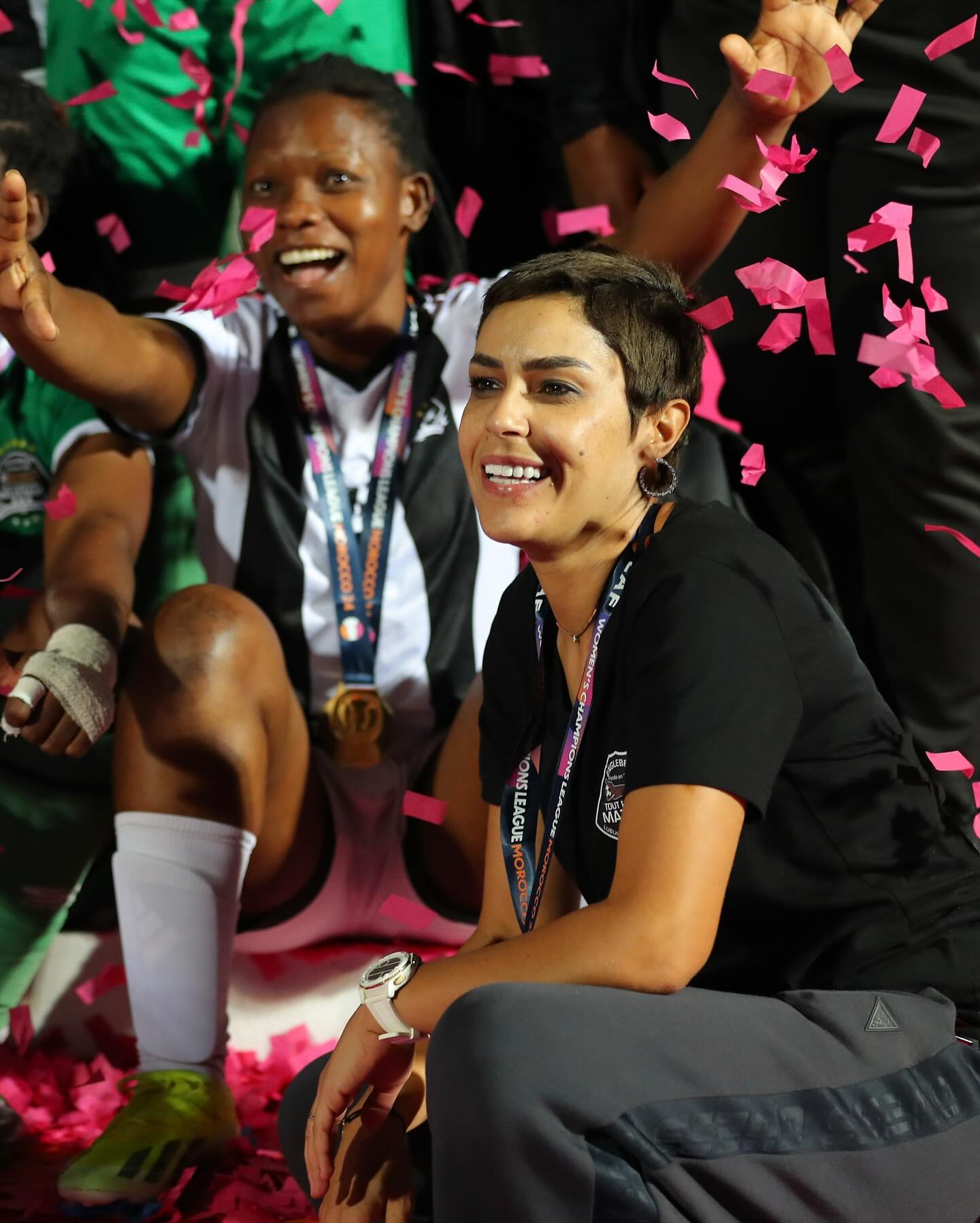 Lamia Boumehdi sous les confettis après la finale